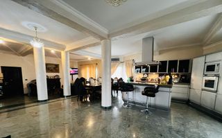 Vila cu 7 camere - Dumbravita - Zona Cora - Poză 5