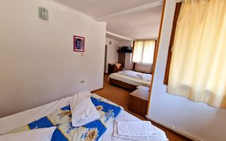 Pensiune de vânzare I Predeal | Teren 600 mp | 14 dormitoare I 12 bai - Poză 8