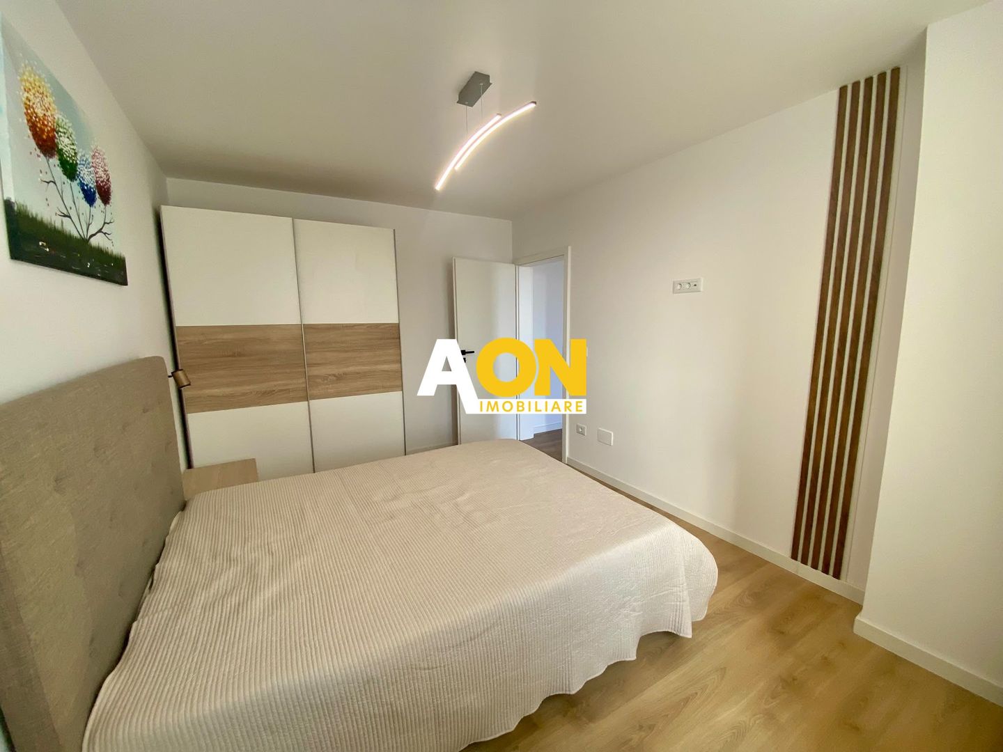 Apartament 2 Camere, Bloc Nou, Loc de Parcare - Poză 2