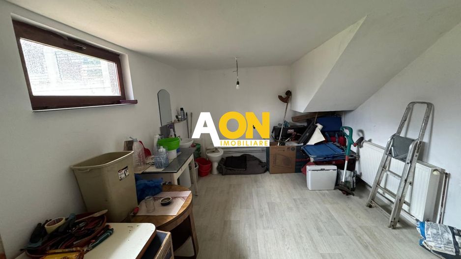 Casa tip locuință familială cu vedere panoramică Alba-Micesti - Poză 7