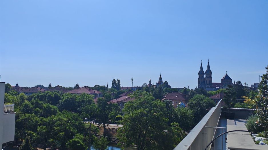 Apartament pe 2 niveluri - Poză 42