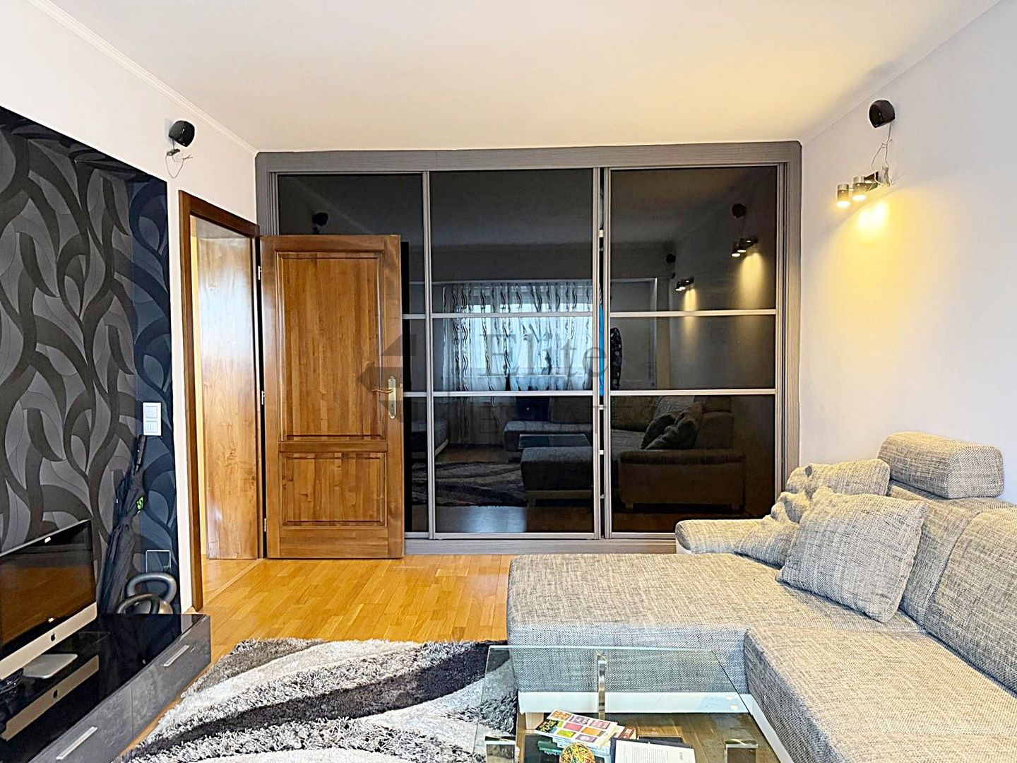 Apartament renovat 2 camere in Iosia, Oradea | Decomandat - Poză 3