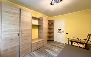 Apartament cu 3 camere, 2 bai  - zona Tractorul - Poză 13