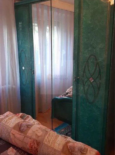 Etaj 1/10 | Balcon închis | Bloc anvelopat | Frigocom - V Ialomitei - Poză 2