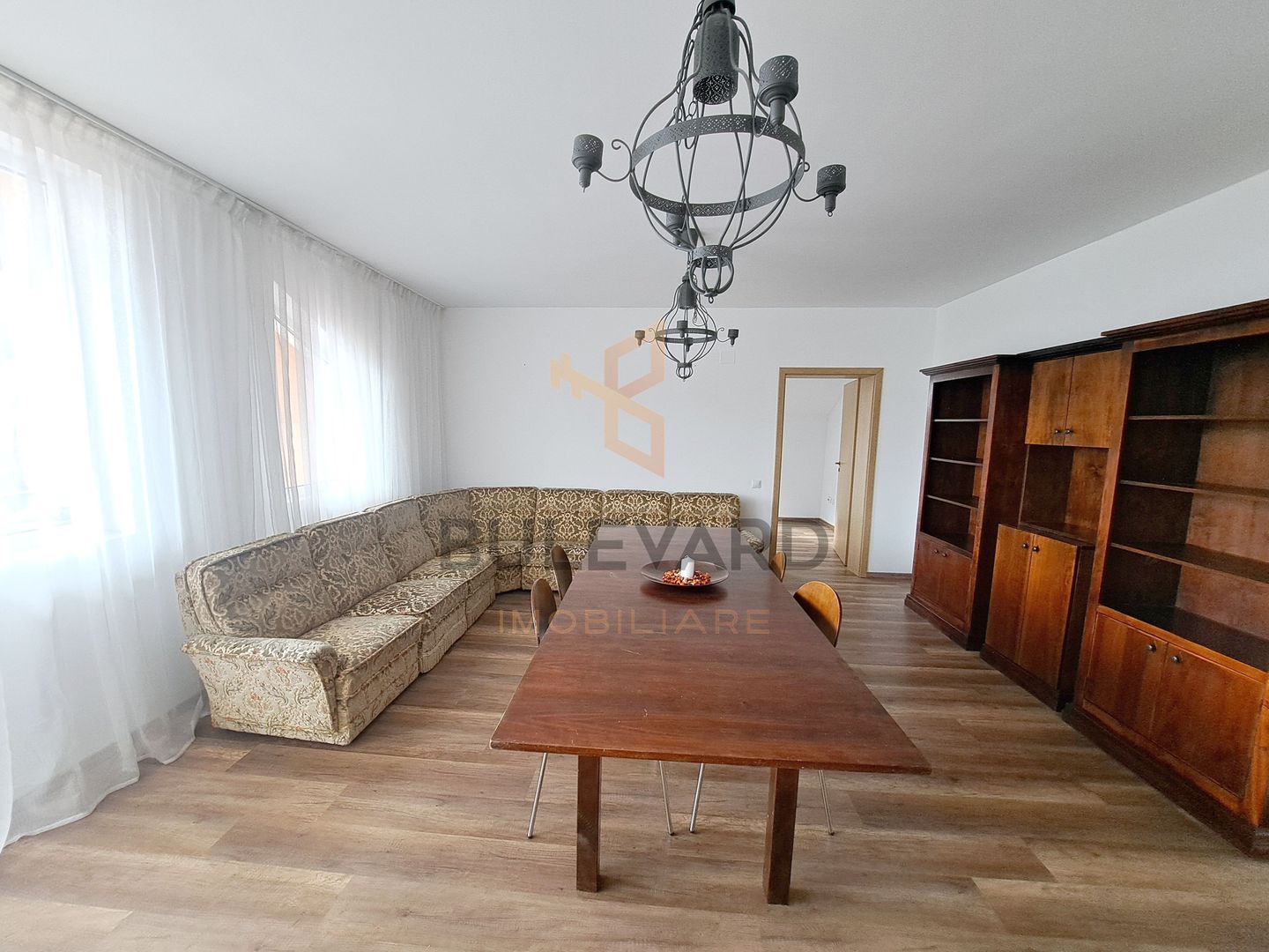 Apartament 4 camere 128 mp utili, centru Floresti - Poză 8