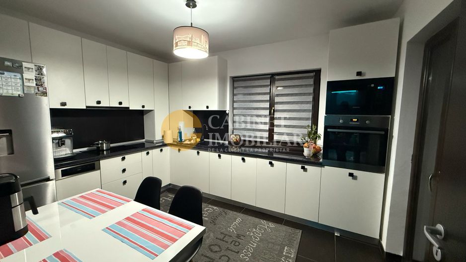 Vila - 5 camere - 2 bai - 580mp teren - mobilata complet - Poză 6