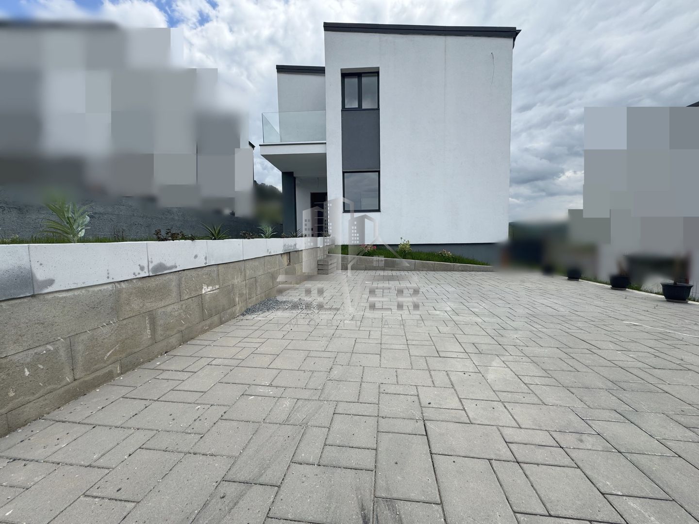 Casa individuala recent finisata cu teren de 425! - Poză 3