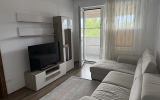 Apartament 3 camere | Etaj 3 | Balcon | 2 Bai | Central - Poză 1