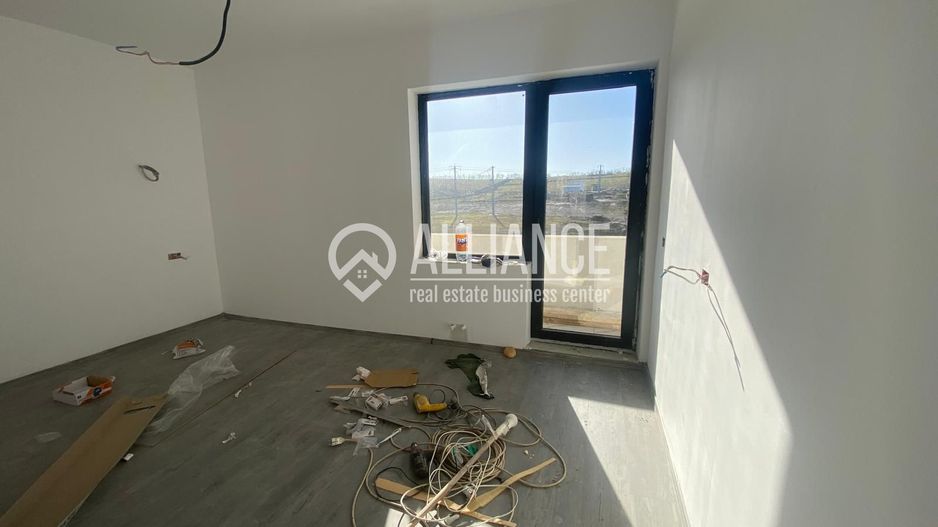 VALU LUI TRAIAN(COD 07) Casă P+1 cu 5 camere si teren de 375 mp - Poză 6