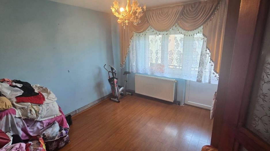 BRASADAS vinde ap 3 cam etaj 3/4 in zona Micro 17. - Poză 5