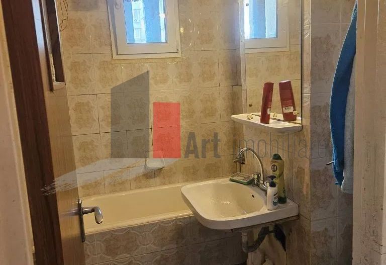 Apartament 3 camere Titan liceul Dante - Poză 10
