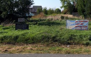 Izvorani , teren 1400, intravilan,deschidere 16,5m, utilitați 35 E mp - Poză 2