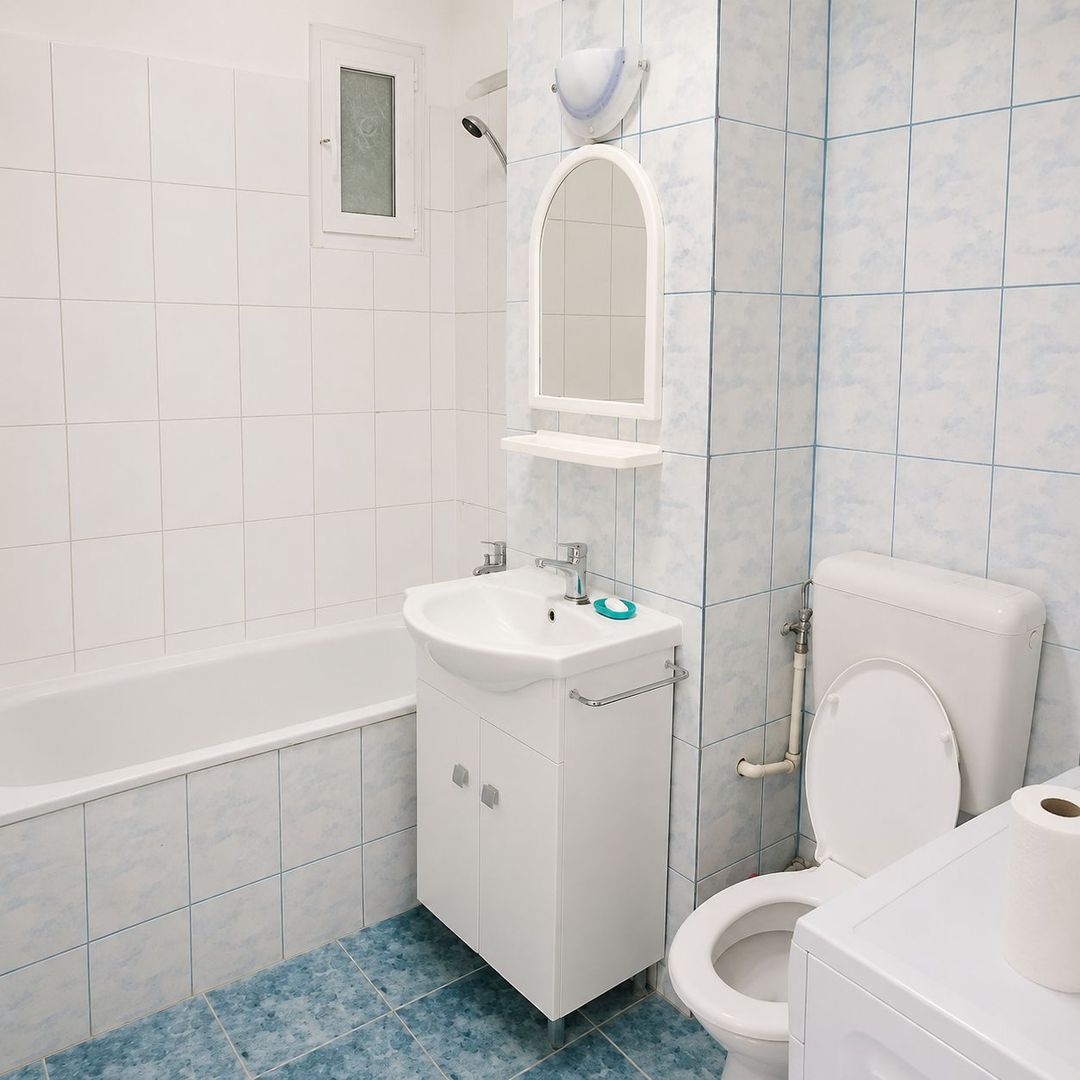 Apartament 2 camere decomandat | Parter | Centrală proprie | - Poză 8