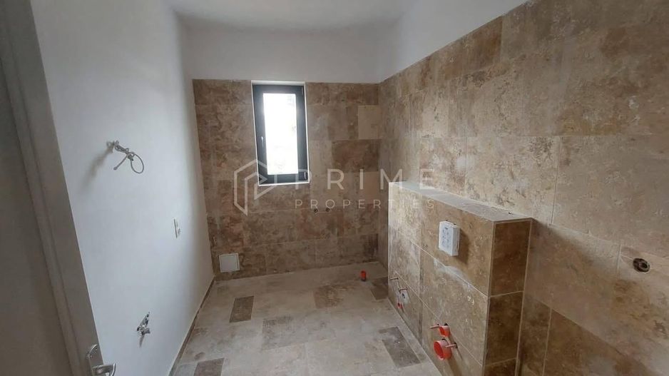 Vilă chalet modern cu perete panoramic de sticlă - Livezeni, Mureș - Poză 13