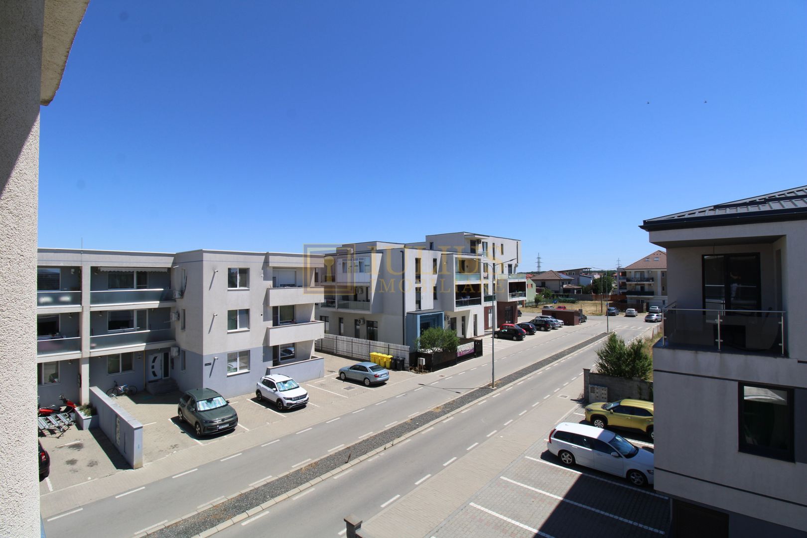 Zona linistita, 3 camere, centrala proprie - Poză 17