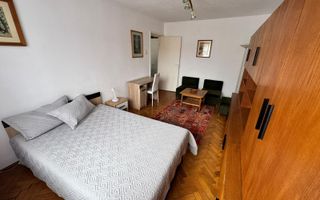 Apartament cu 3 camere, 55 mp, decomandat, Zona UMFST - Poză 5