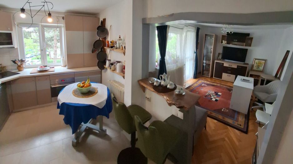 | Apartament cu 3 camere de vanzare | Cartierul Grigorescu | Etaj 2| Decomantat| - Poză 1