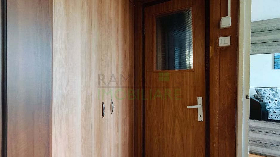 Apartament 3 camere, Cartierul Florilor, Boxă și parcare - Poză 16