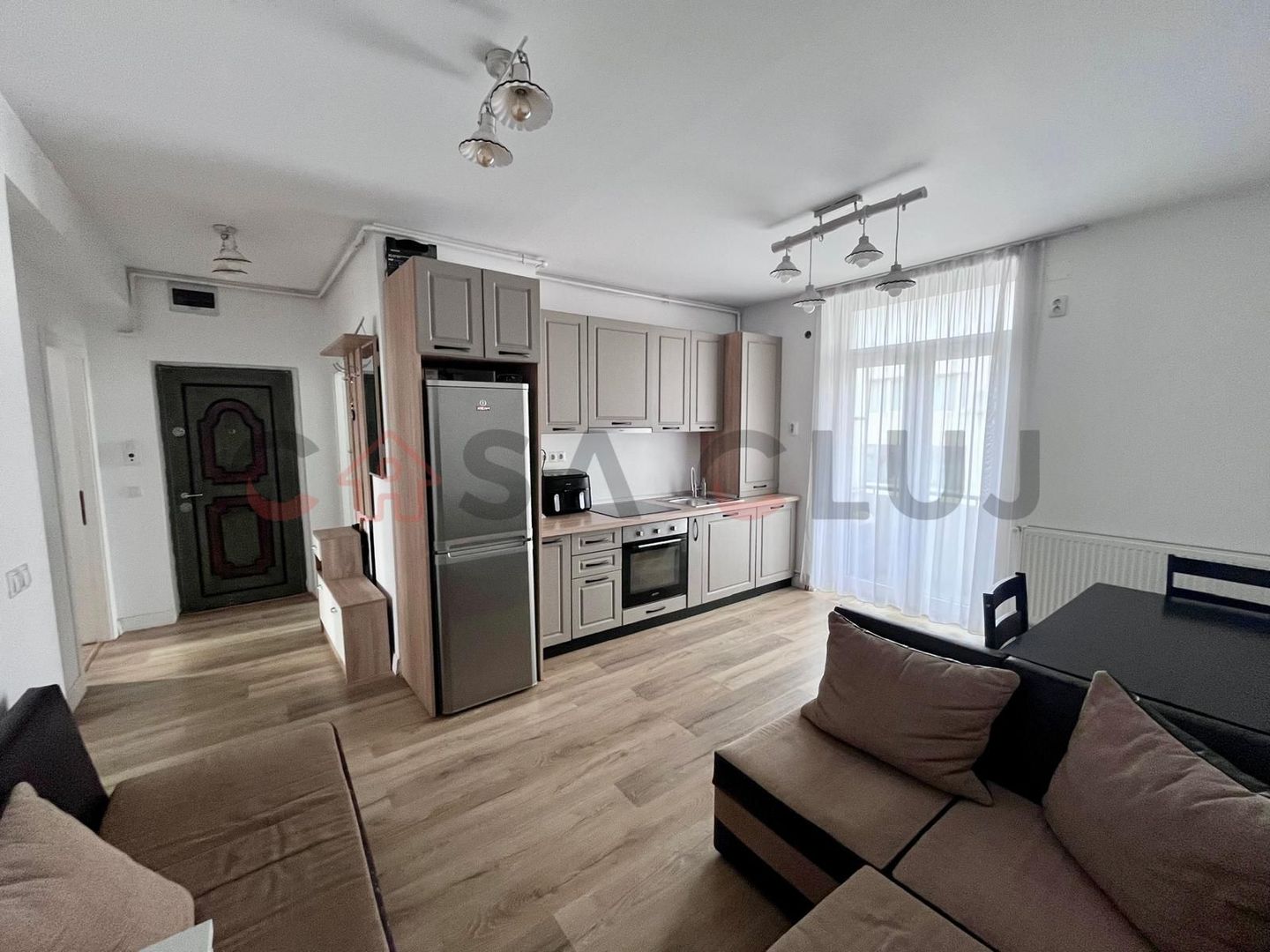 2 camere decomandate, Garaj+ 1 loc de parcare in curte, Zona The Office - Poză 3