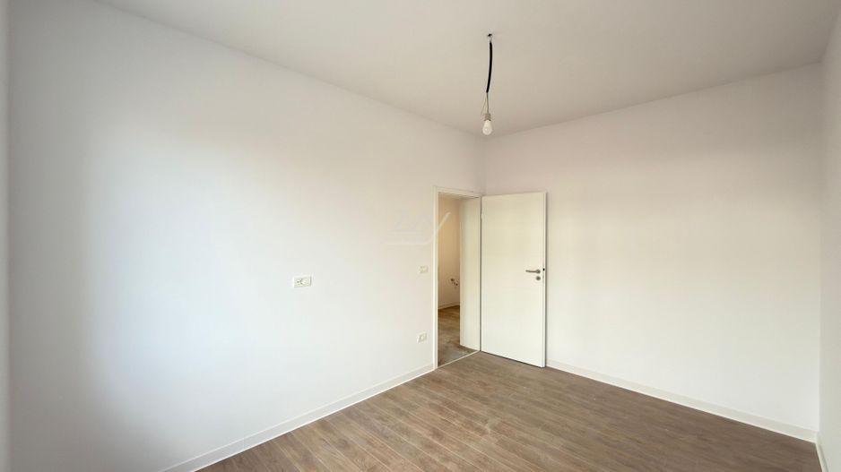 Bloc finalizat. Decomandat. Balcon mare. Loc de parcare. - Poză 7