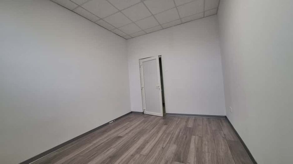 Spațiu birouri 13 mp, proaspăt renovat, cheltuieli incluse - Poză 2