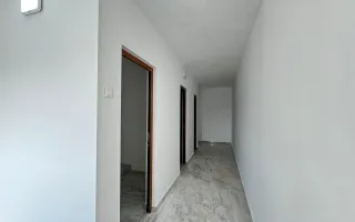 Spatii comerciale moderne de inchiriat, in cladire recent renovata - Poză 24
