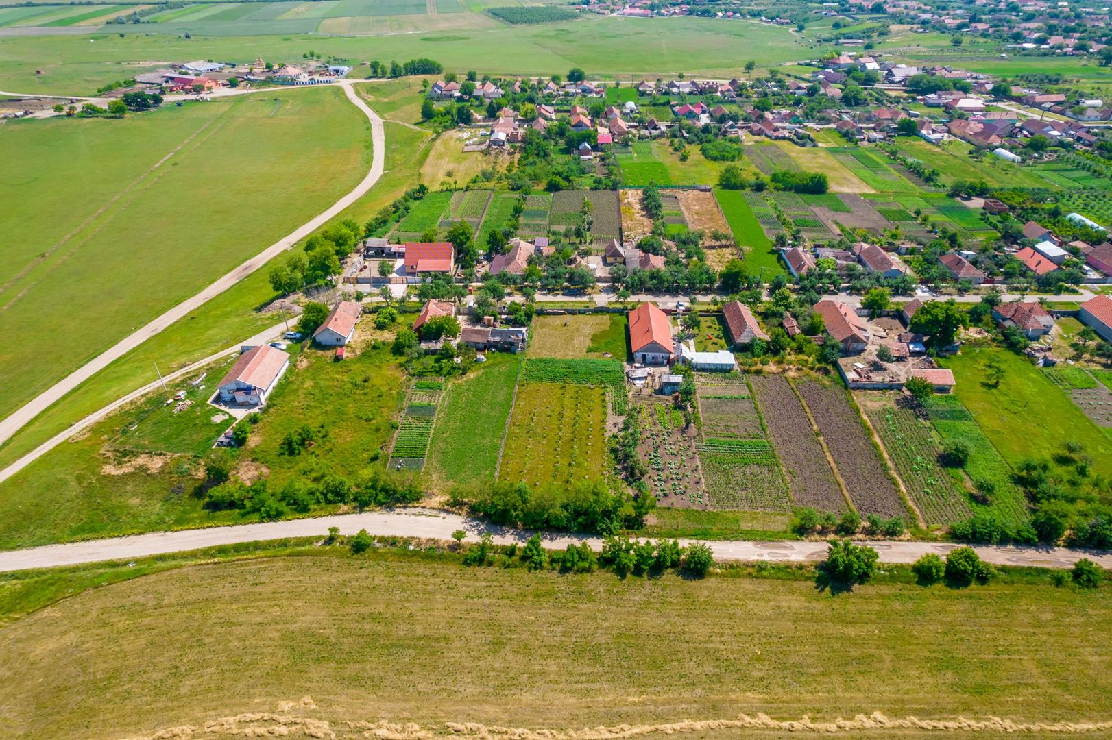 Loc de casă în Felnac - Poză 3