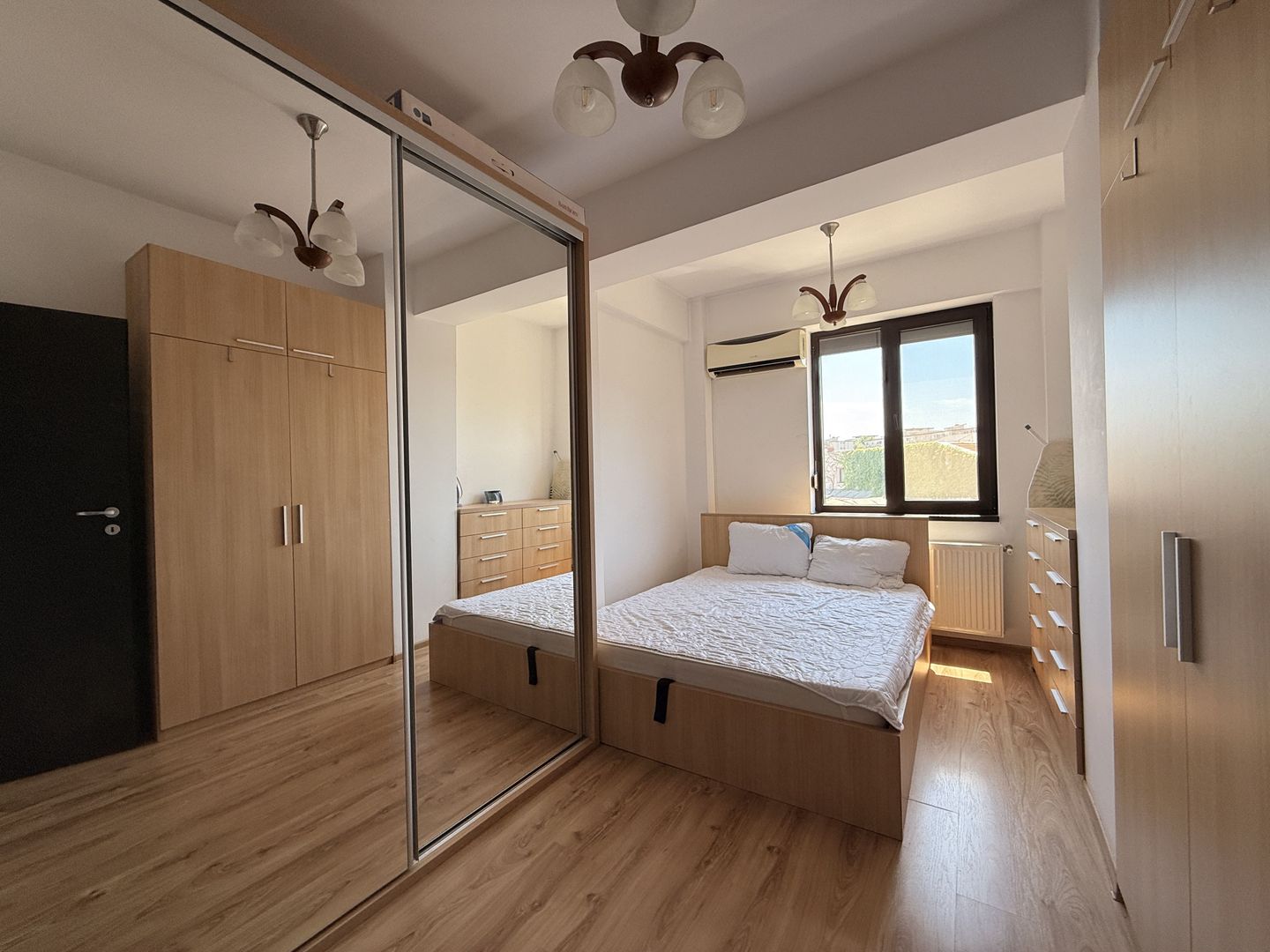 Apartmanet  1 Mai - Mihalache - Grivița (COMISION ZERO) - Poză 2