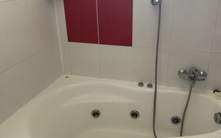 3 camere decomandat, centrala proprie, parcare inclusă, AC în fiecare cameră - Poză 6