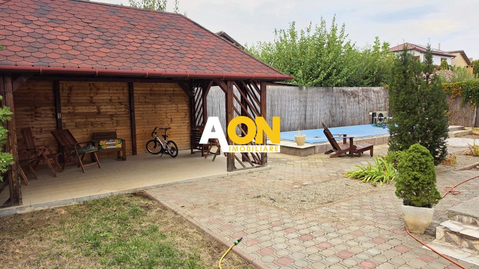 Casă individuală cu 6 camere și piscină în Alba Iulia, zona Cetate - Poză 2