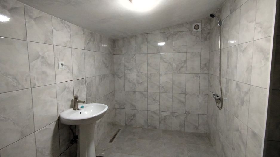 Casă de vânzare – 3 camere, teren generos 18 ari – Bulboaca, Anenii Noi - Poză 28