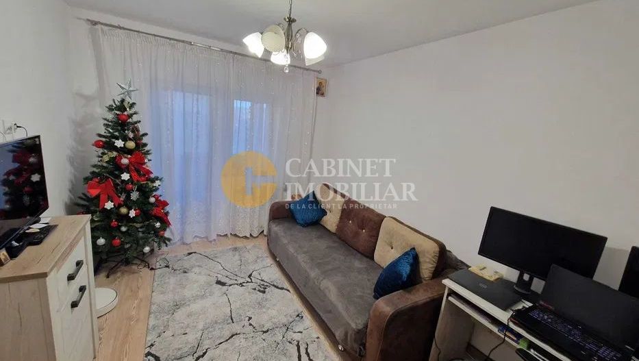 Cug - 2 Camere Decomandat + Loc De Parcare - Poză 1