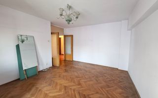 Apartament cu 3 camere, decomandat, Piata Mihai Viteazu - Poză 3