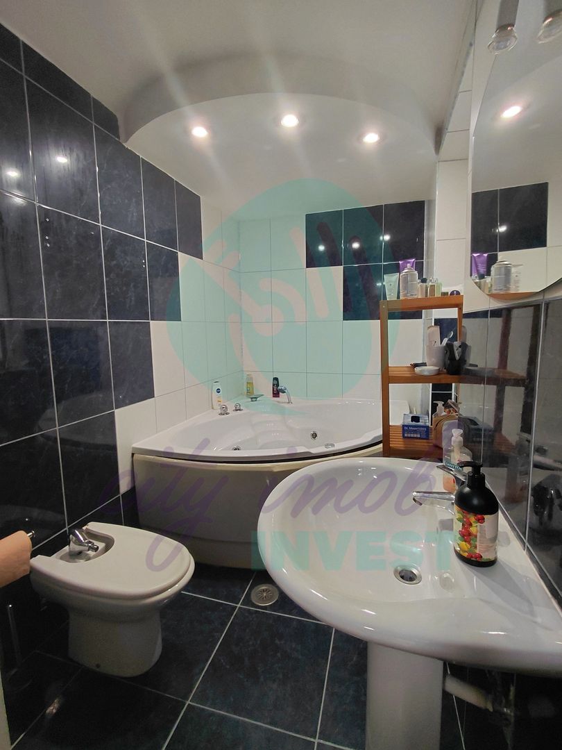 Interbelic 1934 | 4 camere, 4 balcoane, centrala | Piata Sf. Stefan - Poză 16