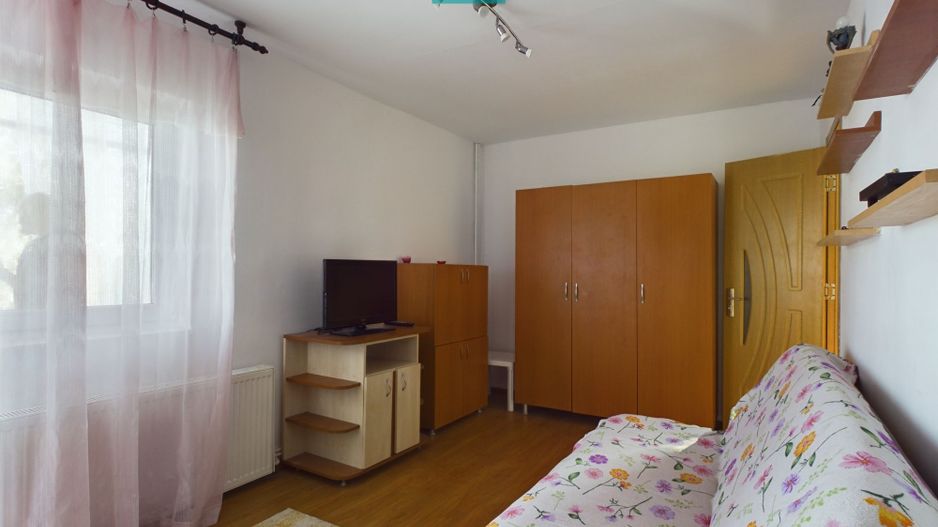 Apartament cu 1 cameră lângă universitate - Poză 2