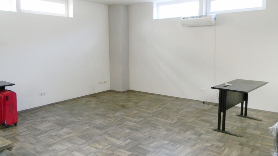 Hala industriala in zona Tractorul - Poză 4