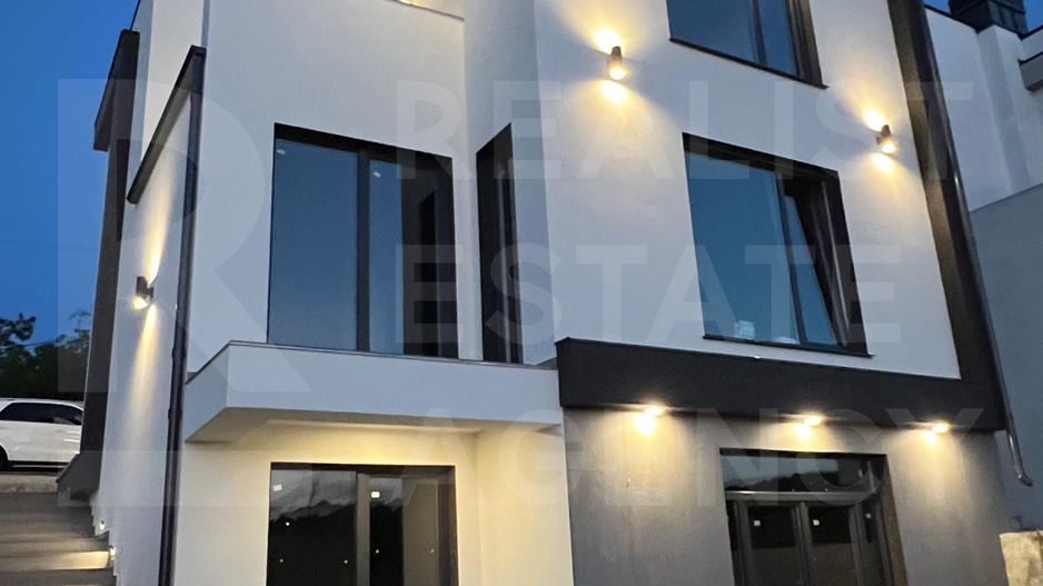 Vânzare casă, 4 camere,  str. Dragomirna, sectorul Buiucani. - Poză 11