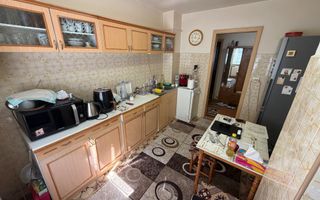 Etaj 1. Centrala proprie. Garaj in baterie. Boxa in CF - Poză 10