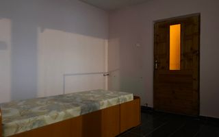 Vanzare apartament -3 camere la casă, etaj 1+pod+cota teren–Târgoviște - Poză 5
