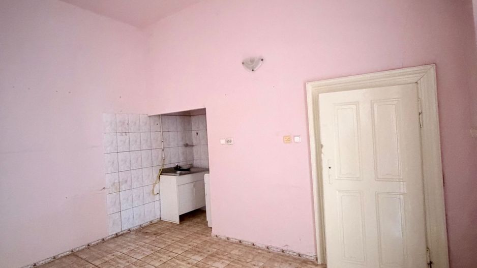 APARTAMENT 1 CAMERA - Poză 2