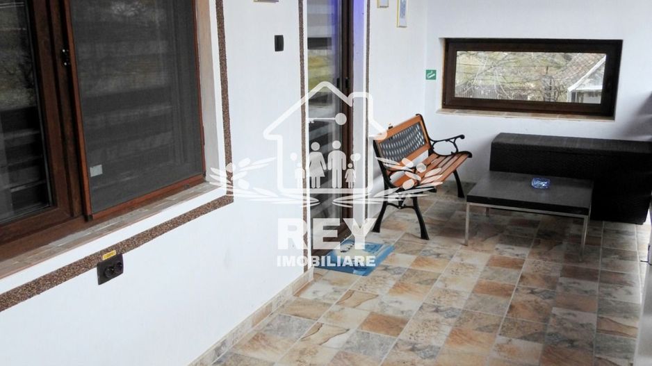 Casa de vacanta / Pensiune de vânzare la 12km de Sibiu - Poză 12