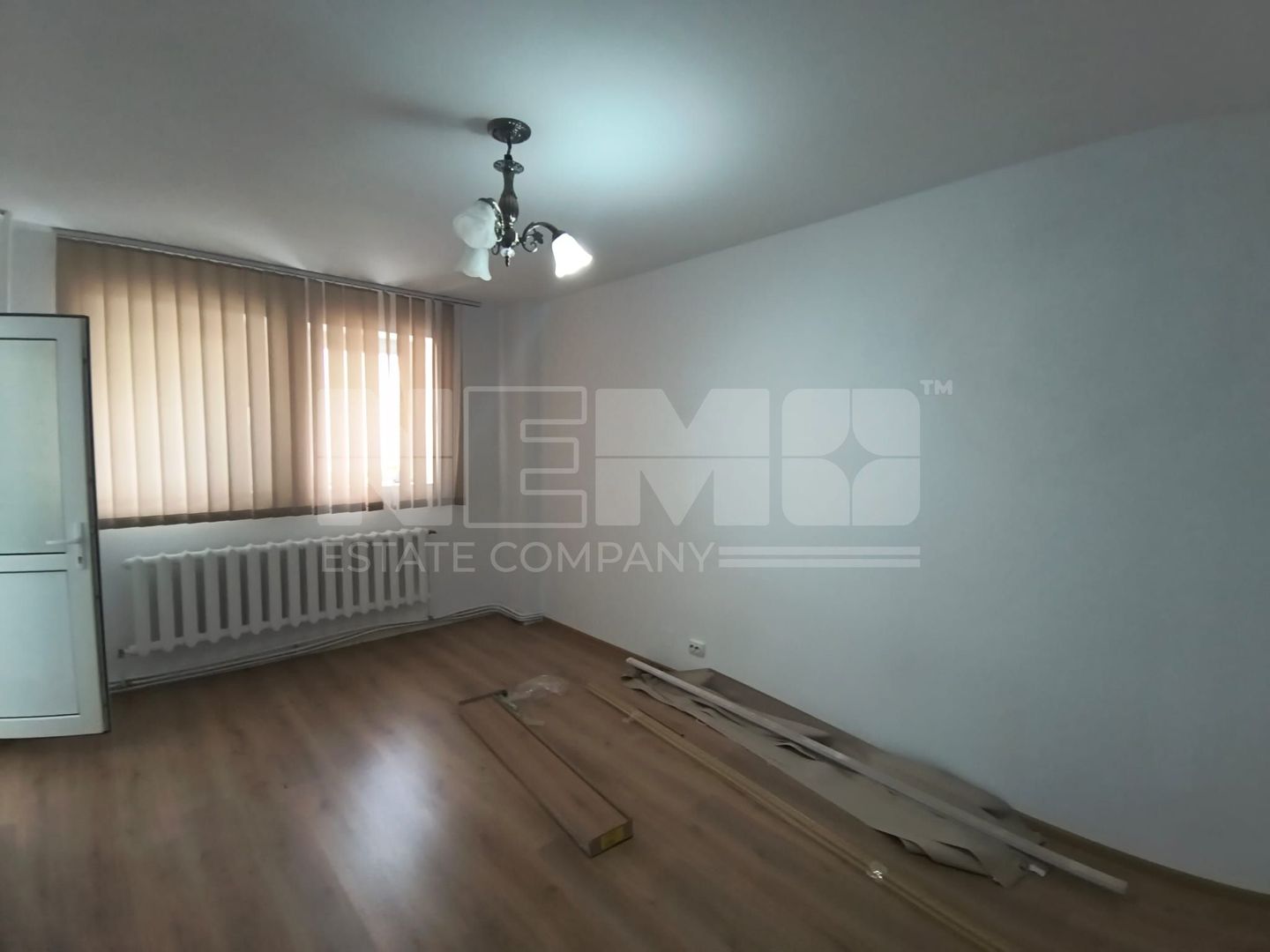 Apartament 3 camere, Obcini, parter, ideal birouri/cabinete - Poză 2
