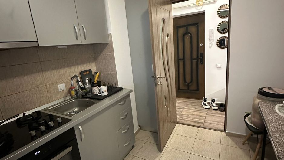 Apartament decomandat 3 Camere Turnu Magurele - Poză 8