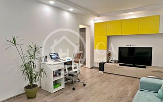 Apartament de vânzare cu 3 camere in zona Rogerius, Oradea - Poză 2