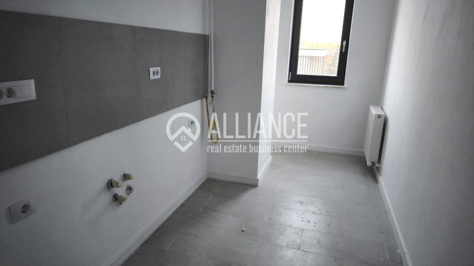 Inel 2/Primo(cod04)-3 camere decomandate 2 bai bloc nou - Poză 3