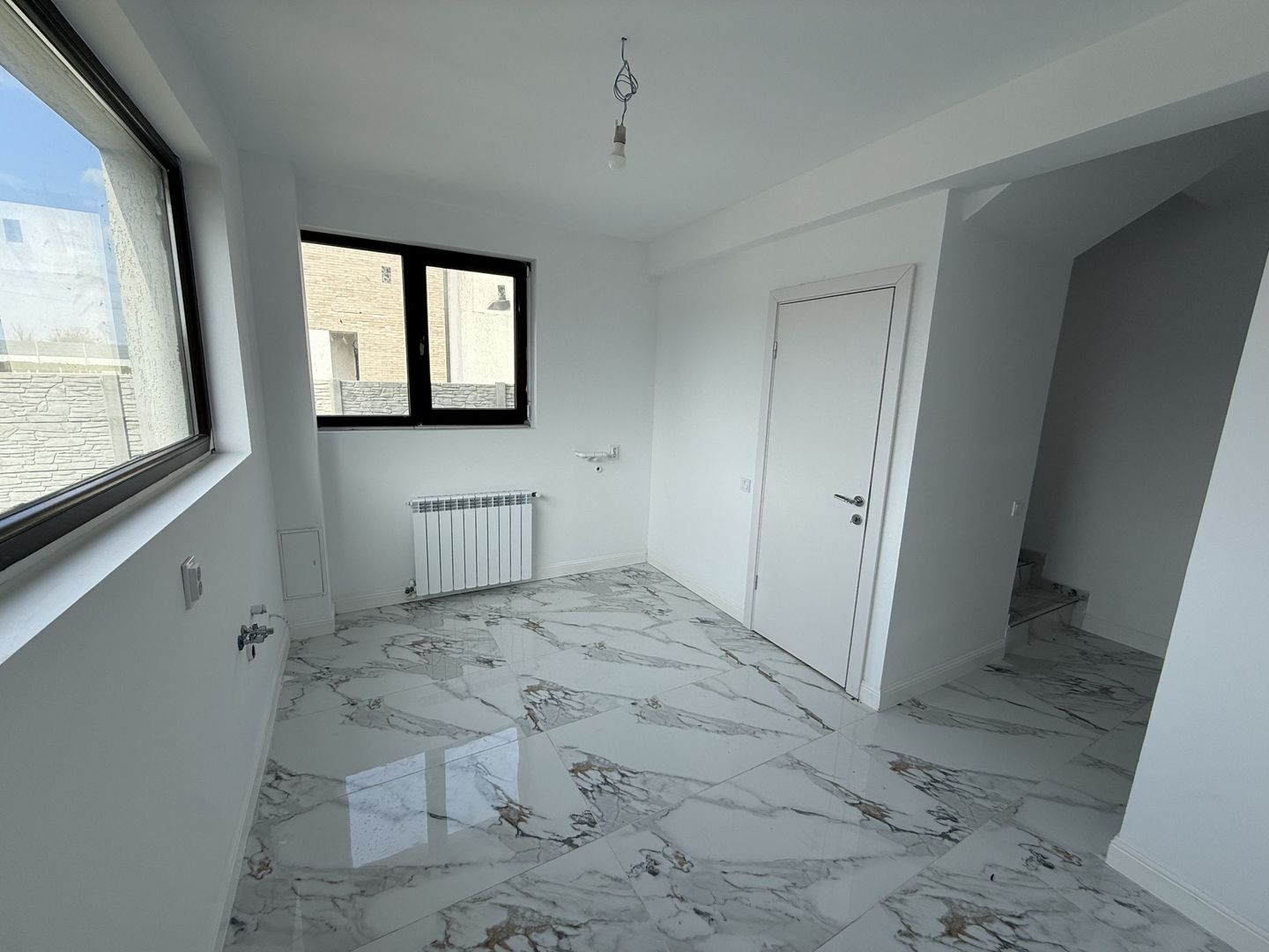 Vila 5 camere 163 mp construiți + teren 289mp - construcție 2023 - Poză 9