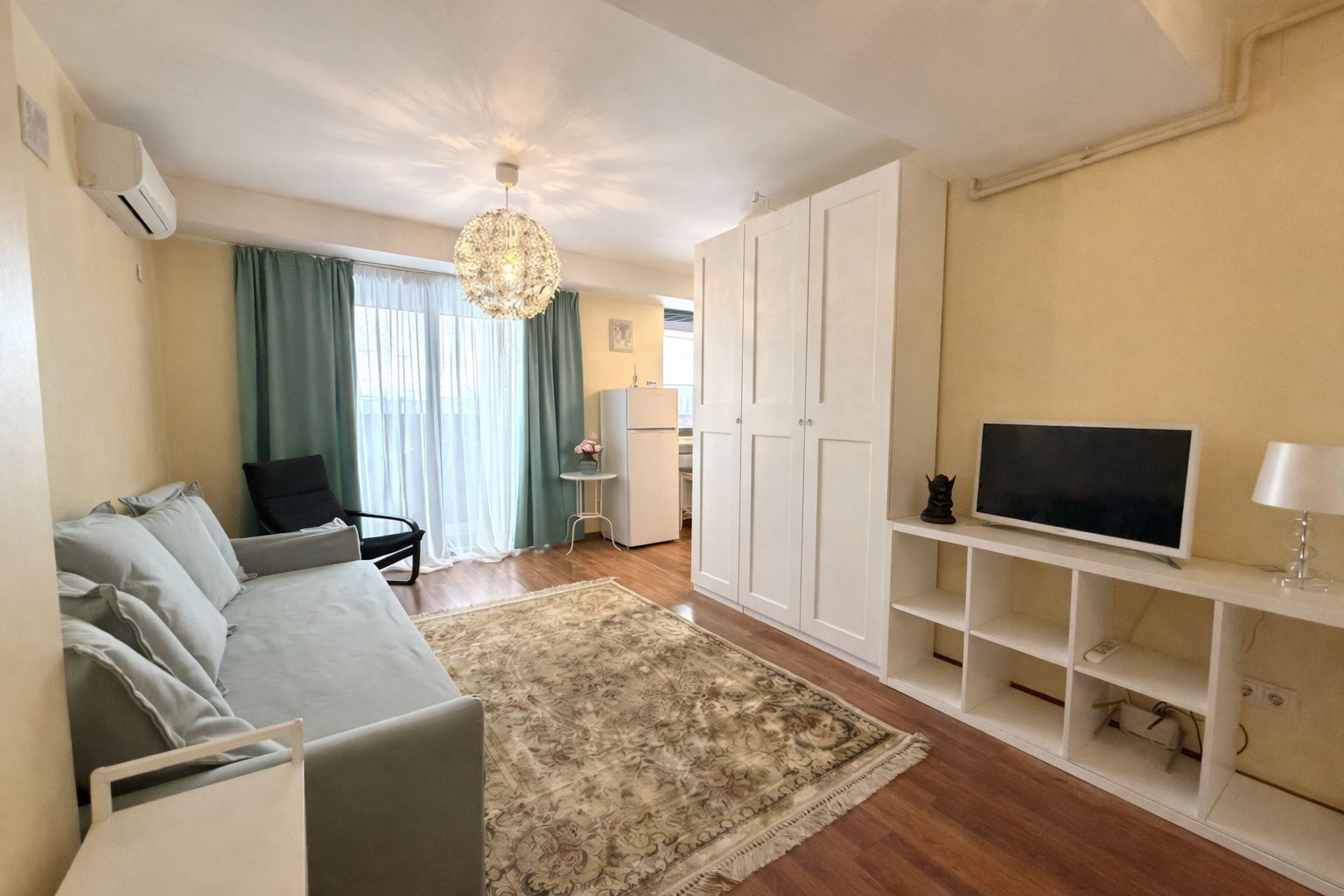 Studio investitie | Mobilat și utilat | Parcare - Poză 1