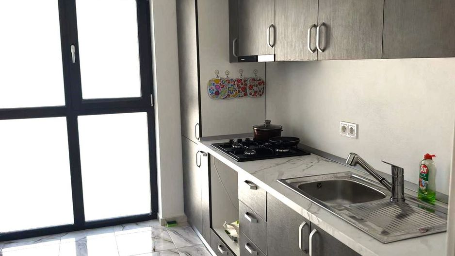 Locuință modernă, 2 camere decomandate, bloc tip vilă, Sânpetru - Poză 3