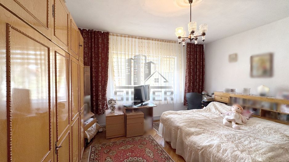 Casa cu 4 camere/teren 396mp/Garaj/Str.Stefan Augustin. - Poză 24