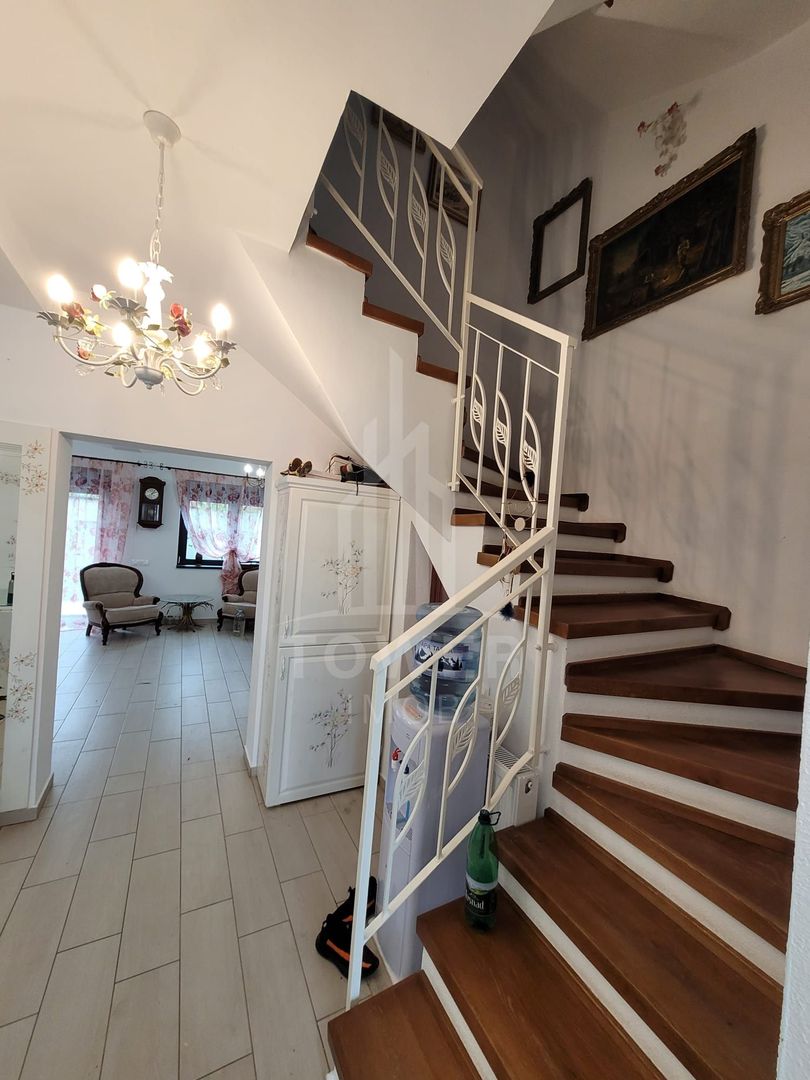 Triplex de vânzare în Șelimbăr –  terasă panoramică, panouri solare. - Poză 10